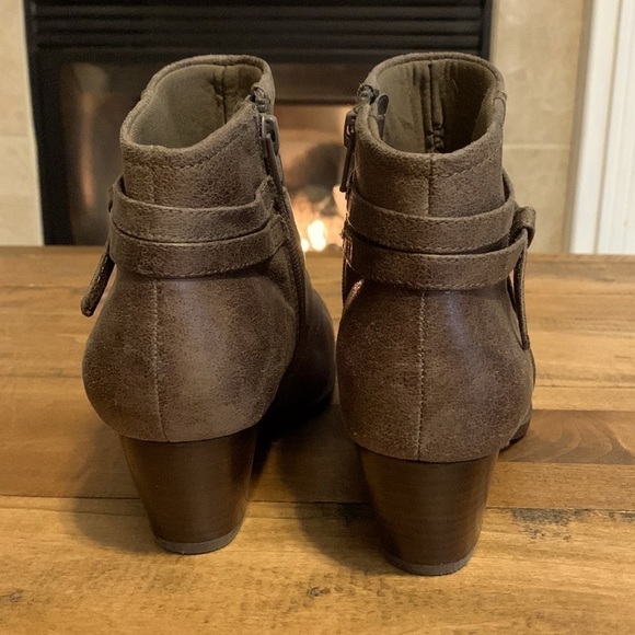 Baretrap Rhapsody Ankle Boots, Size 6.5M, Brown. - Picture 2 of 5